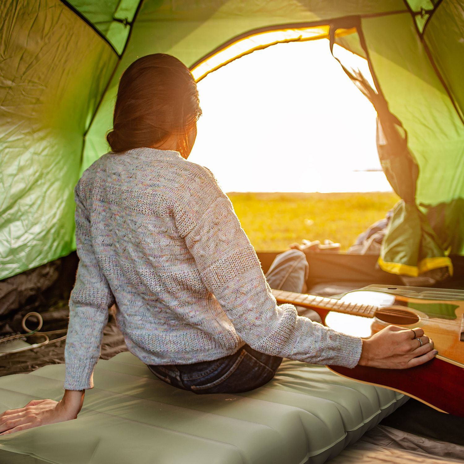 Camping liggeunderlag Vandafvisende luftmadras med fodpumpe &amp; bæretaske, grøn, op til 80 kg