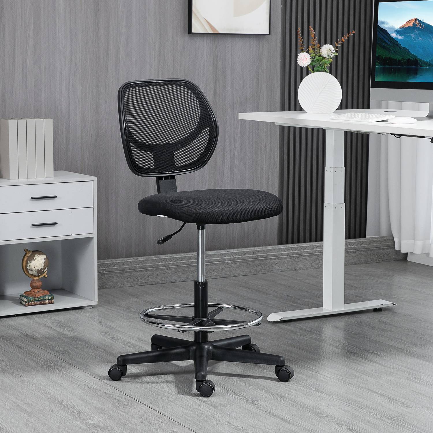 Kontorstol Ergonomisk drejestol med justerbar fodring, højdejusterbar 93-113 cm, hjul, sort