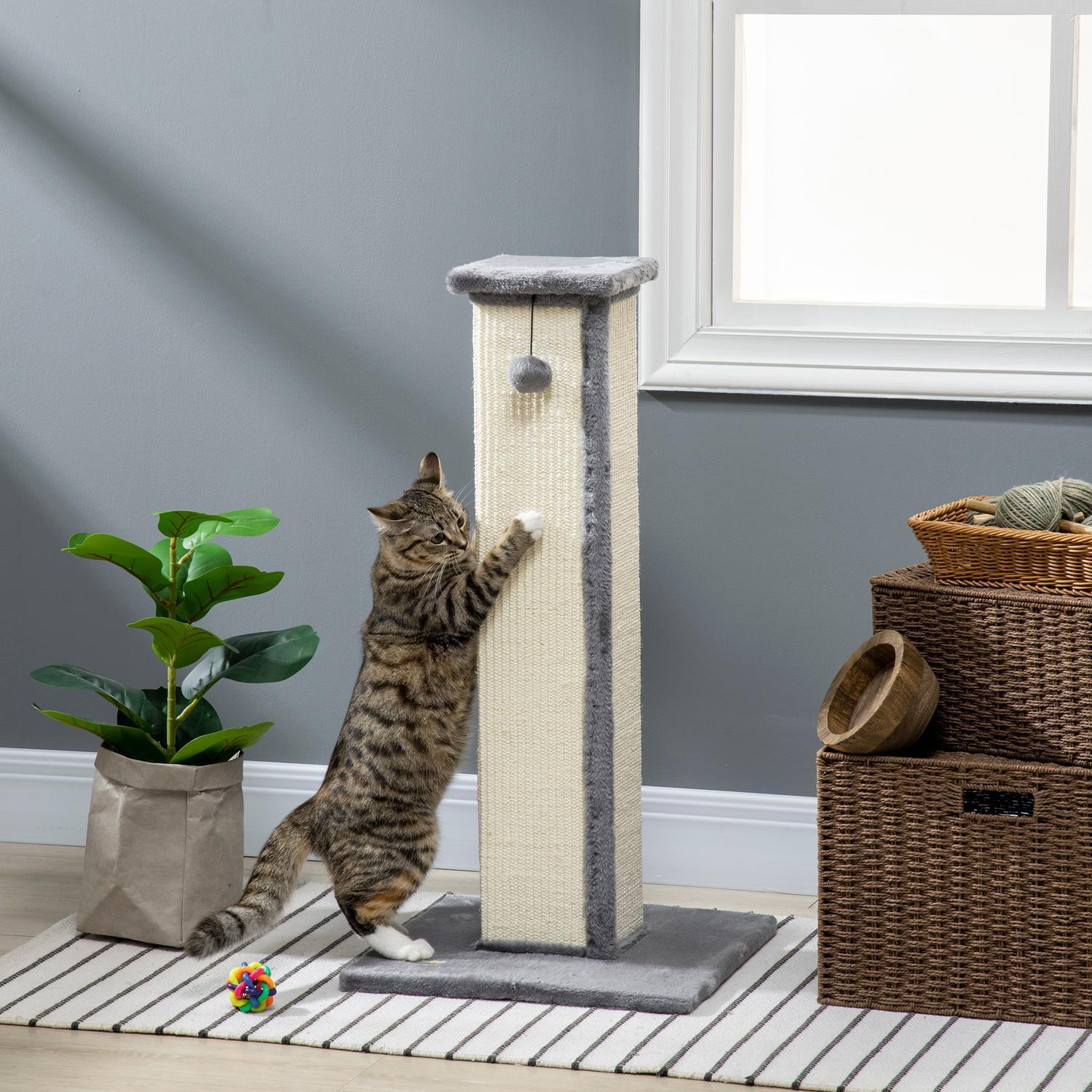 Kradsestolpe 81 cm høj kradsestolpe lavet af sisal med legebold, ideel til katte op til 5 kg, indendørs brug, i grå og creme