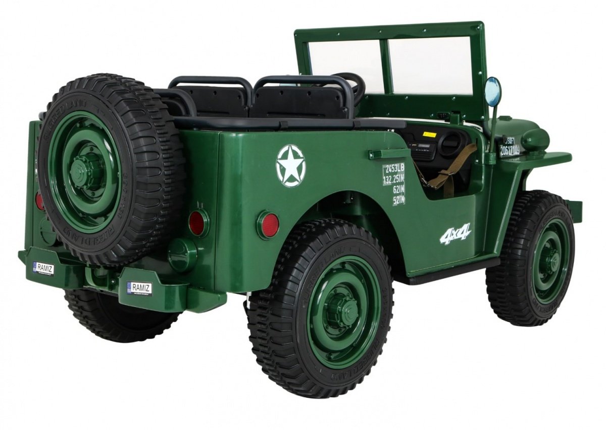 Retro 4x4 militärfordon med fjärrkontroll, LED, MP3, 3 säten